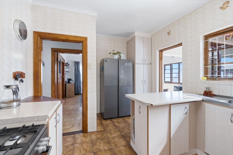 3 Bedroom Property for Sale in Pinelands Western Cape